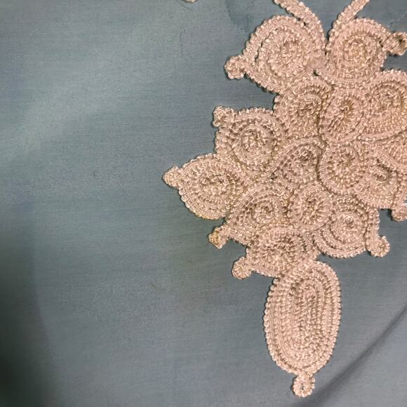 J.McLaughlin Tunic Top Womens Size 6 Blue V-Neck Embroidered Beach Coastal - Picture 2 of 10